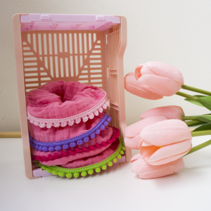 Chouchous gaze de coton - Fuchsia avec pompons rose