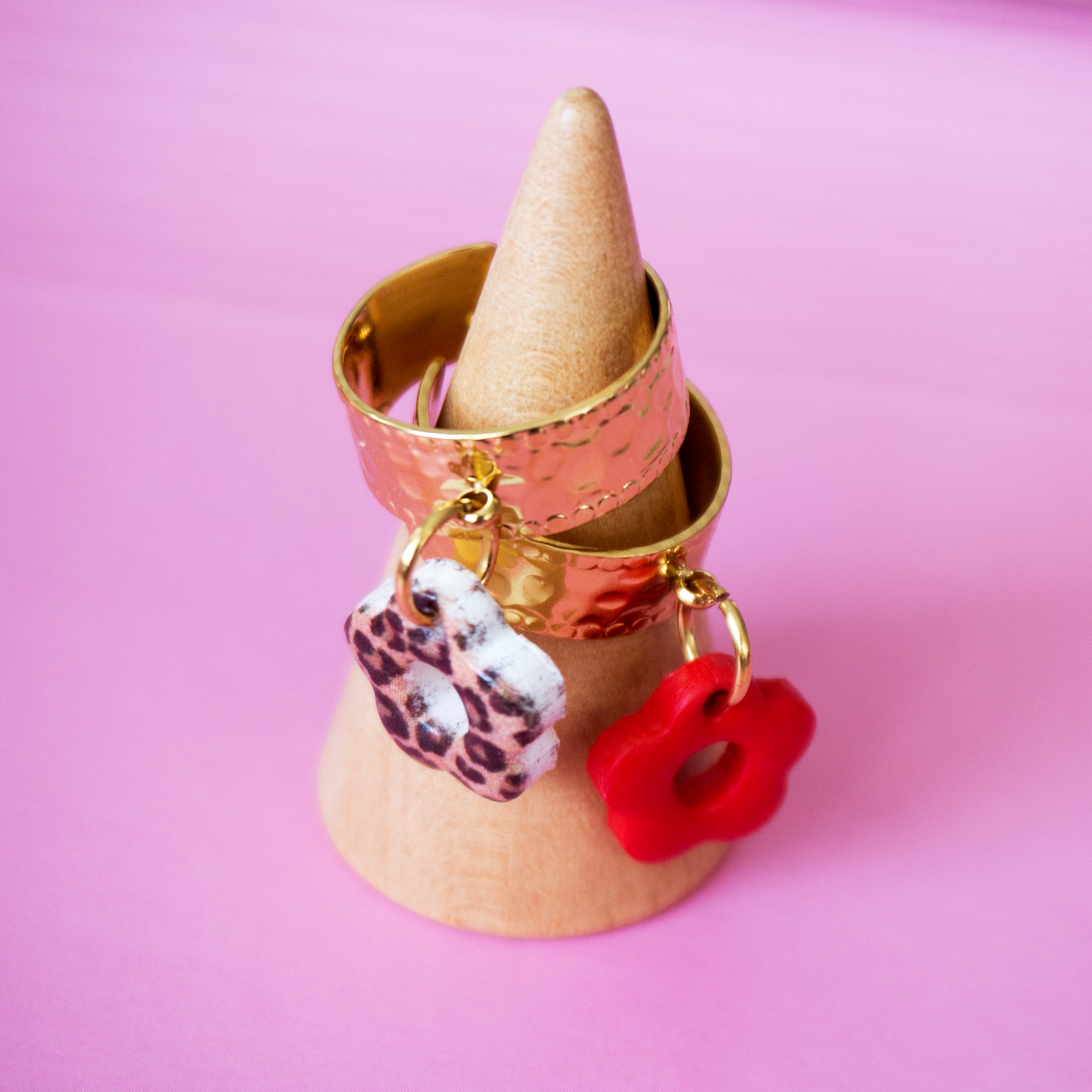 Bague acier inoxydable faites main Petite fleur rugissante