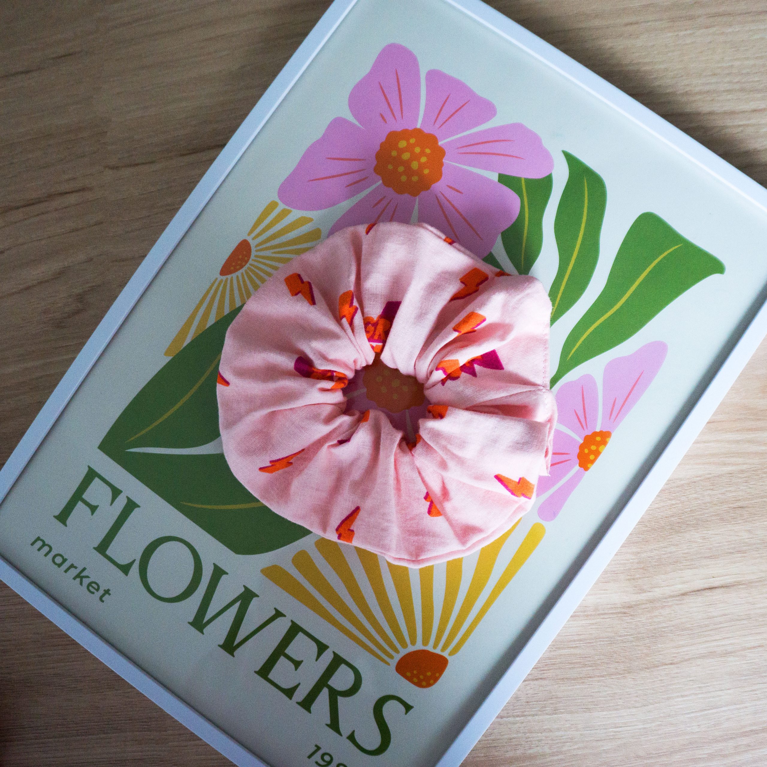 Chouchous tissu - rose, violet et orange motifs éclair et girl power